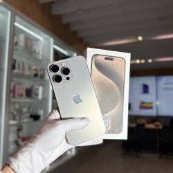 Смартфон Apple iPhone 15 Pro Max 256 Гб "натуральный титан" б/у