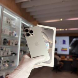 Смартфон Apple iPhone 16 Pro Max 512Гб "натуральный титан" б/у