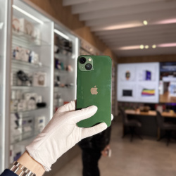 Смартфон Apple iPhone 13 128Гб зеленый б/у