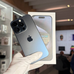 Смартфон Apple iPhone 15 Pro 256Гб "синий титан" б/у