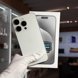 Смартфон Apple iPhone 15 Pro 128Гб "белый титан" (Dual Sim) б/у
