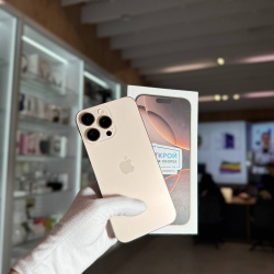 Смартфон Apple iPhone 16 Pro Max 1Тб "песчаный титан" б/у