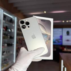 Смартфон Apple iPhone 16 Pro Max 256Гб "натуральный титан" б/у