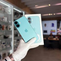 Смартфон Apple iPhone 16 256Гб бирюзовый б/у