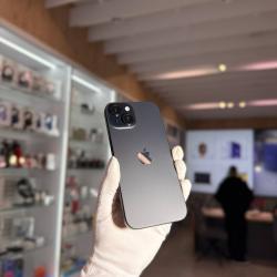 Смартфон Apple iPhone 15 128Гб черный б/у