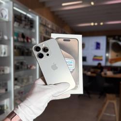 Смартфон Apple iPhone 15 Pro 256Гб "натуральный титан" б/у