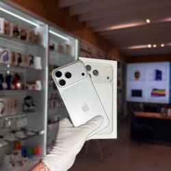 Смартфон Apple iPhone 17 Pro Max 1Тб eSIM серебристый б/у