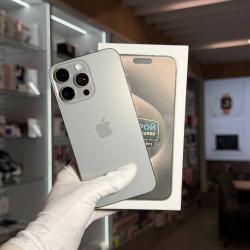 Смартфон Apple iPhone 15 Pro Max 256Гб "натуральный титан" б/у