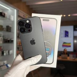 Смартфон Apple iPhone 14 Pro 256Гб "черный космос" б/у