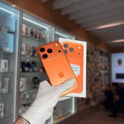 Смартфон Apple iPhone 17 Pro 512Гб оранжевый б/у