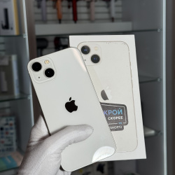 Смартфон Apple iPhone 13 128Гб "сияющая звезда" б/у