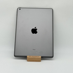 Планшет Apple iPad 10,2&quot; 2021 64Гб Wi-Fi &quot;серый космос&quot; б/у