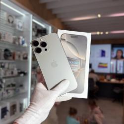 Смартфон Apple iPhone 16 Pro Max 256Гб "натуральный титан" б/у
