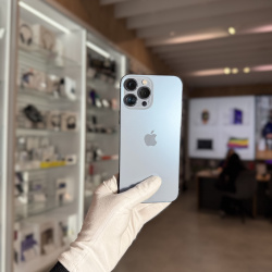 Смартфон Apple iPhone 13 Pro Max 128Гб "небесно-голубой" б/у
