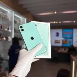 Смартфон Apple iPhone 11 128Гб зеленый б/у