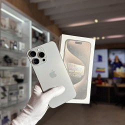 Смартфон Apple iPhone 15 Pro Max 256Гб "натуральный титан" б/у