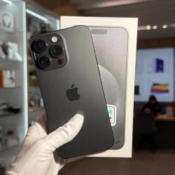 Смартфон Apple iPhone 15 Pro Max 1Тб "черный титан" б/у