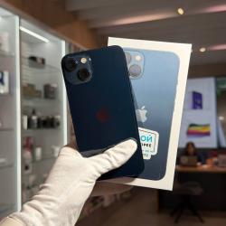 Смартфон Apple iPhone 13 128Гб "темная ночь" б/у