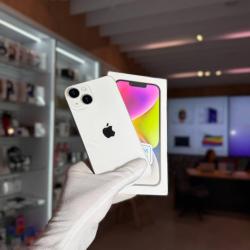 Смартфон Apple iPhone 14 256Гб "сияющая звезда" б/у
