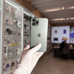Смартфон Apple iPhone 11 Pro 64Гб темно-зеленый б/у