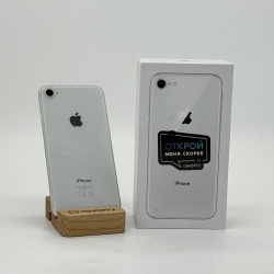 Смартофн Apple iPhone 8 64Гб серебристый б/у