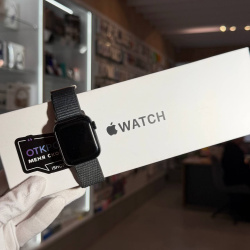 Apple Watch SE 2023, 40 мм, корпус из алюминия цвета "темная ночь" б/у