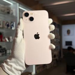 Смартфон Apple iPhone 13 128Гб розовый б/у