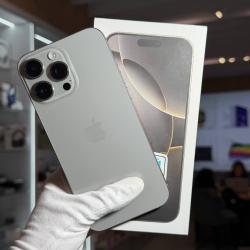 Смартфон Apple iPhone 16 Pro Max 256Гб "натуральный титан" б/у