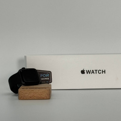 Apple Watch SE 2020, 44 мм, корпус из алюминия цвета "серый космос" б/у