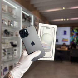Смартфон Apple iPhone 15 256Гб черный б/у