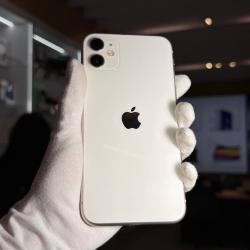 Смартфон Apple iPhone 11 128Гб белый б/у