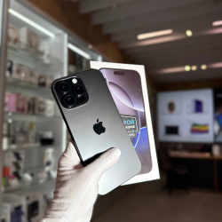 Смартфон Apple iPhone 16 Pro Max 256Гб "черный титан" б/у