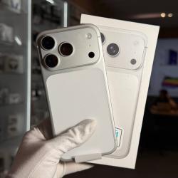 Смартфон Apple iPhone 17 Pro 512Гб eSIM серебристый (уценка)