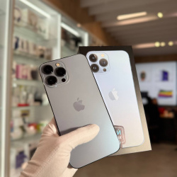 Смартфон Apple IPhone 13 Pro Max 256Гб "небесно-голубой" б/у