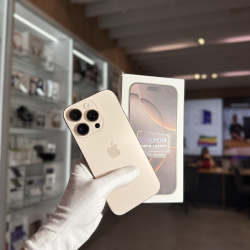 Смартфон Apple iPhone 16 Pro 256Гб "песчаный титан" б/у