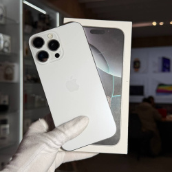 Смартфон Apple iPhone 16 Pro Max 256Гб "белый титан" б/у