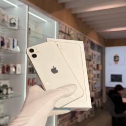 Смартфон Apple iPhone 11 128Гб белый б/у