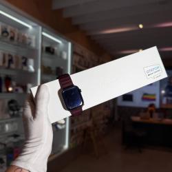 Apple Watch Series 7, 45 мм, корпус из алюминия цвета "темная ночь" б/у