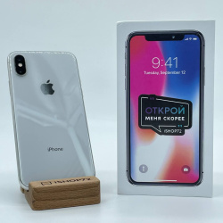 Смартфон Apple iPhone X 64Гб серебристый б/у