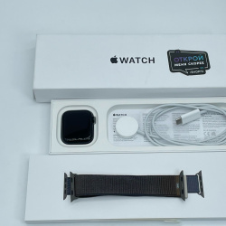 Apple Watch SE 2023, 44 мм, корпус из алюминия цвета "темная ночь" б/у