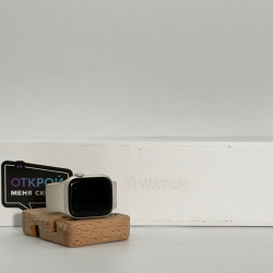 Apple Watch Series 7, 41 мм, корпус из алюминия цвета "сияющая звезда" б/у