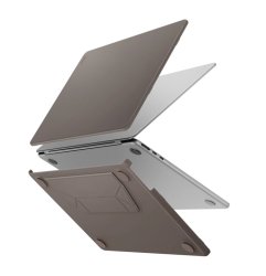 Чехол кожаный Uniq Lyden Versa для MacBook Air 13 (M2-M5) темно-бежевый
