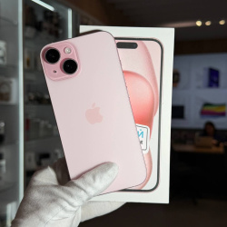 Смартфон Apple iPhone 15 256Гб розовый б/у