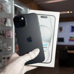 Смартфон Apple iPhone 15 128Гб черный б/у