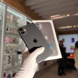 Смартфон Apple iPhone 11 128Гб черный б/у