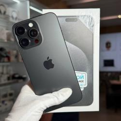 Смартфон Apple iPhone 15 Pro Max 256Гб "черный титан" б/у