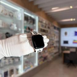Apple Watch Series 7, 45 мм, корпус из алюминия цвета "темная ночь" б/у