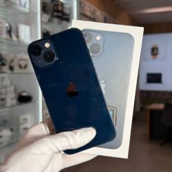 Смартфон Apple iPhone 13 128Гб "темная ночь" б/у