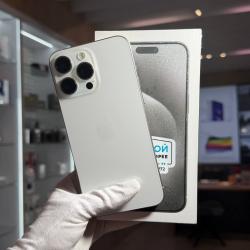 Сматрфон Apple iPhone 15 Pro Max 256 Гб "белый титан" б/у
