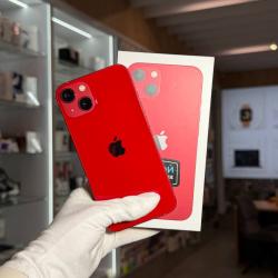Смартфон Apple iPhone 13 128Гб красный б/у